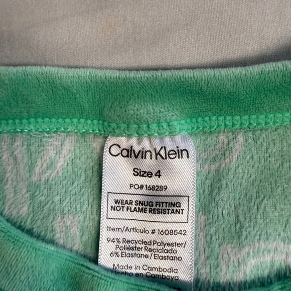 Calvin Klein - Long sleeve velour/plush sup soft Green Kids Shirt - Picture 2 of 4